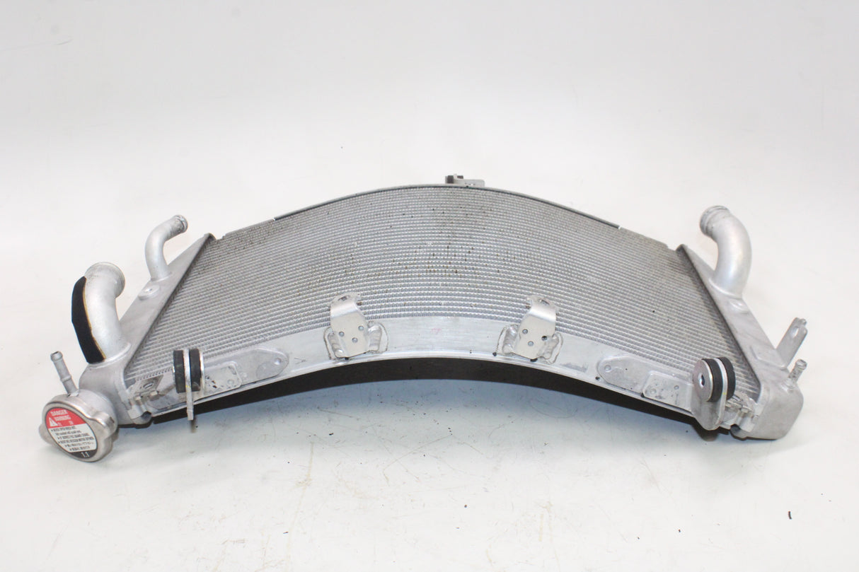 2009 Yamaha YZF R1 OEM ENGINE RADIATOR MOTOR COOLER COOLING W CAP