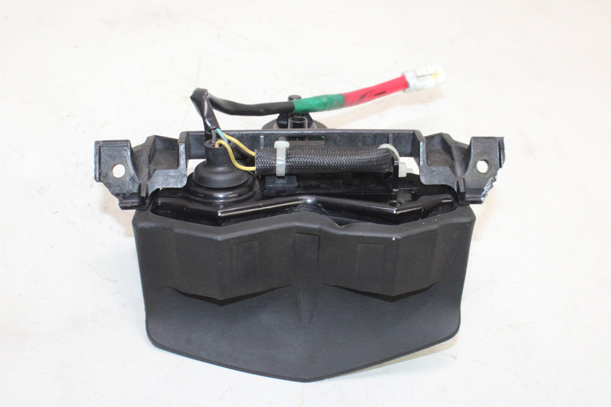 2009 Yamaha YZF R1 OEM REAR TAIL TAILLIGHT BACK BRAKE LIGHT