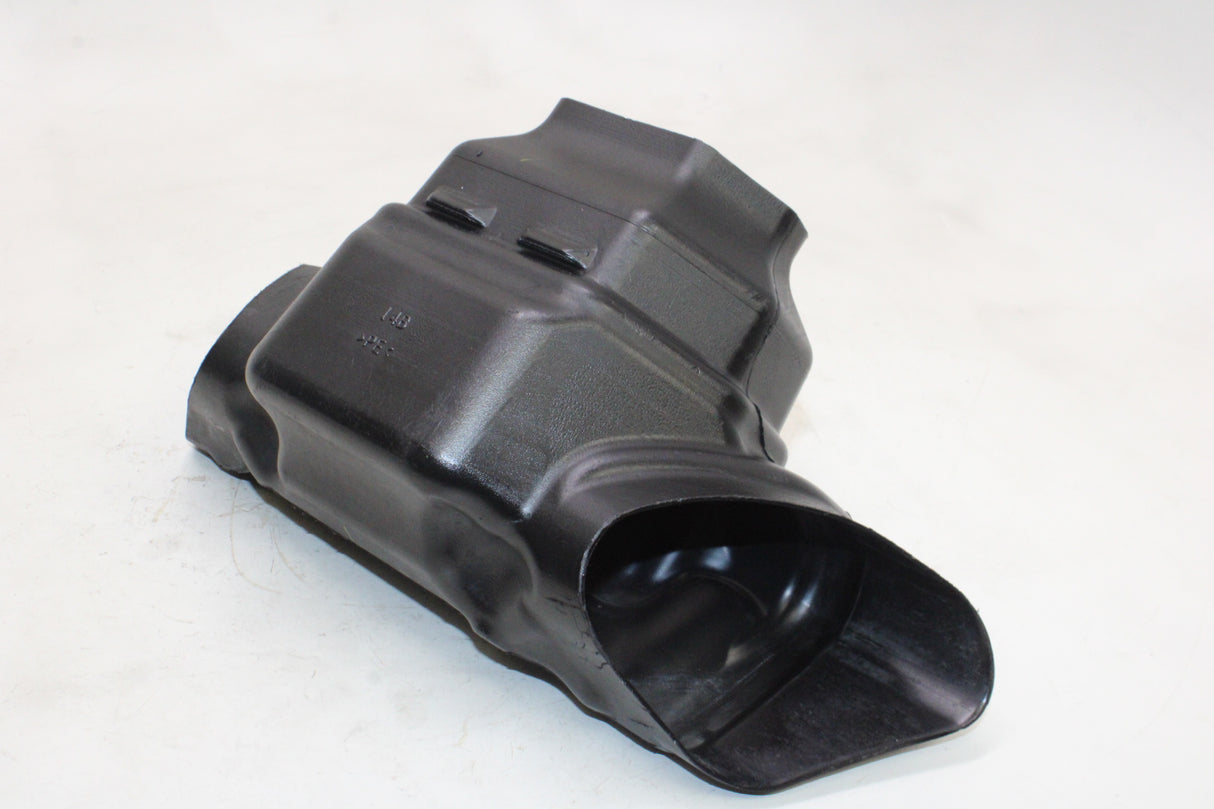 2009 Yamaha YZF R1 OEM CENTER AIR INTAKE DUCT