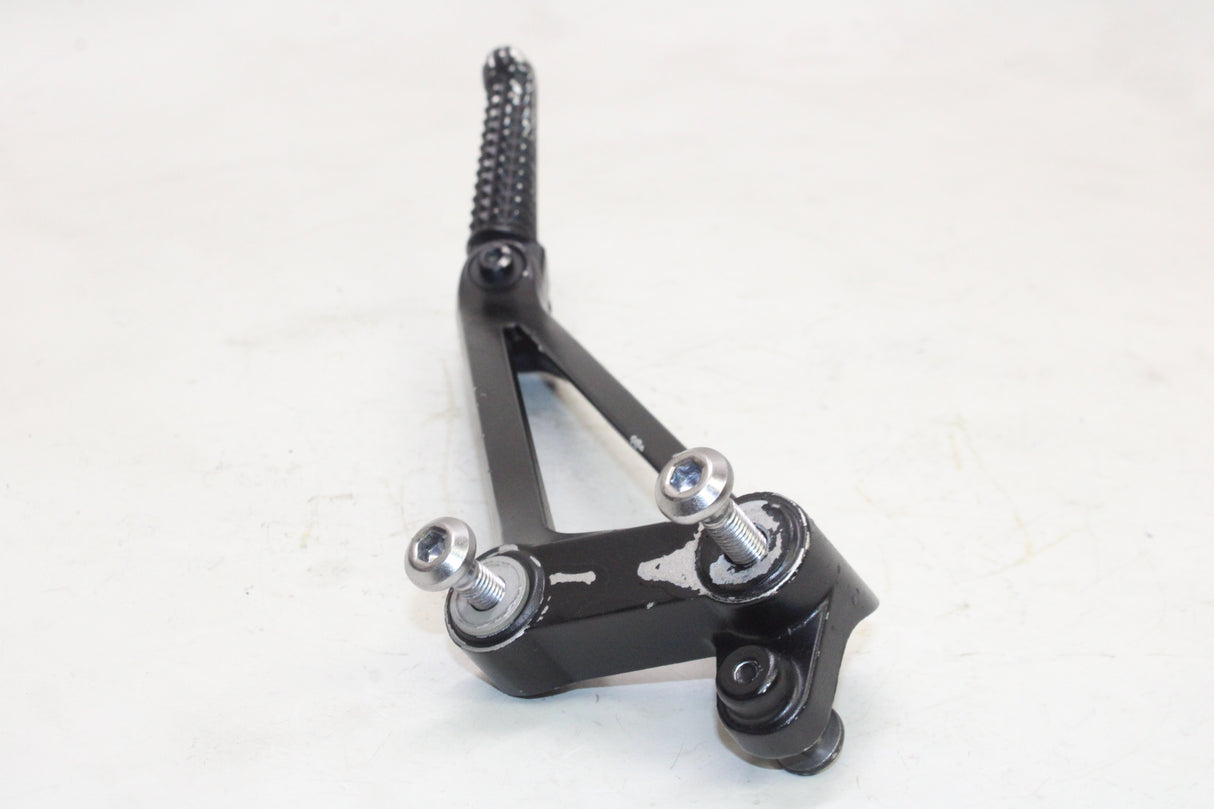 2009 Yamaha YZF R1 OEM LEFT REAR BACK PASSENGER PEG