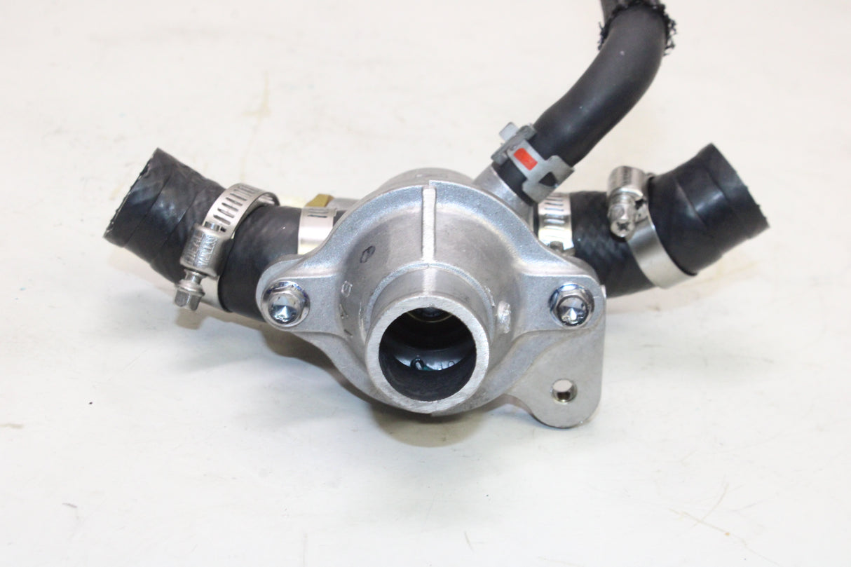 2020 Suzuki SV650 OEM THERMOSTAT HOUSING W HOSES