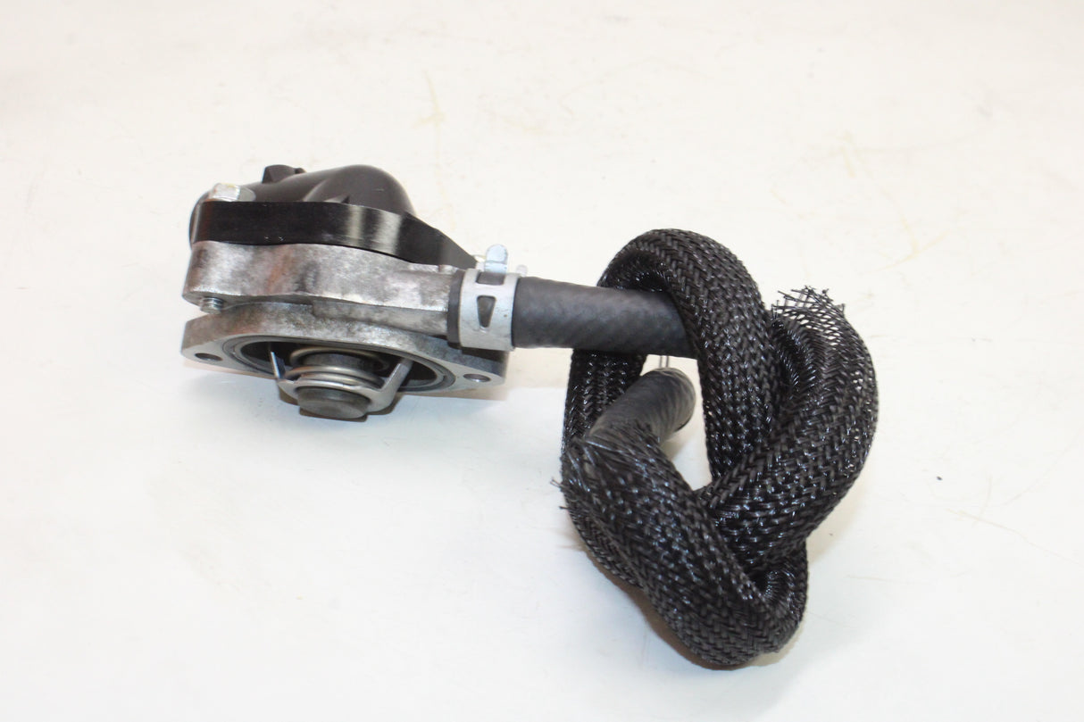 2007 Suzuki GSXR750 OEM THERMOSTAT HOUSING