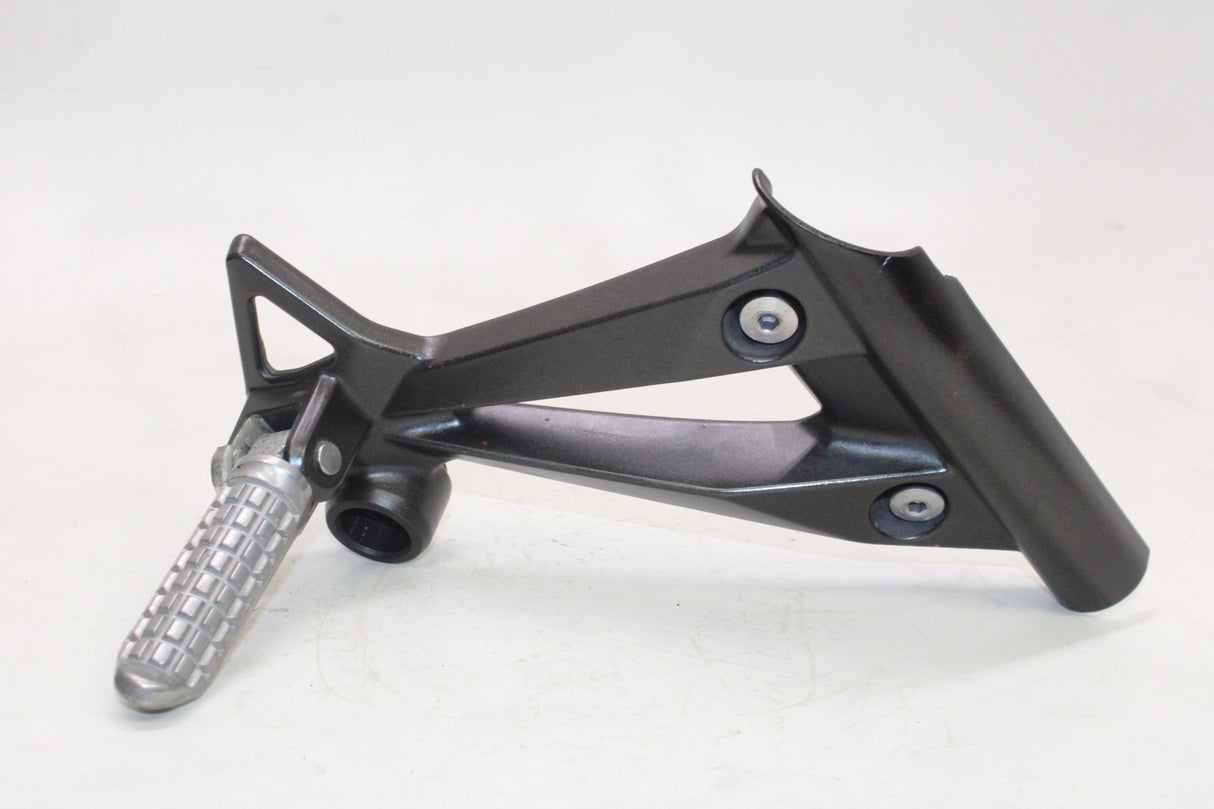 2009 Kawasaki Ninja 250R EX250J OEM RIGHT REAR BACK PASSENGER PEG