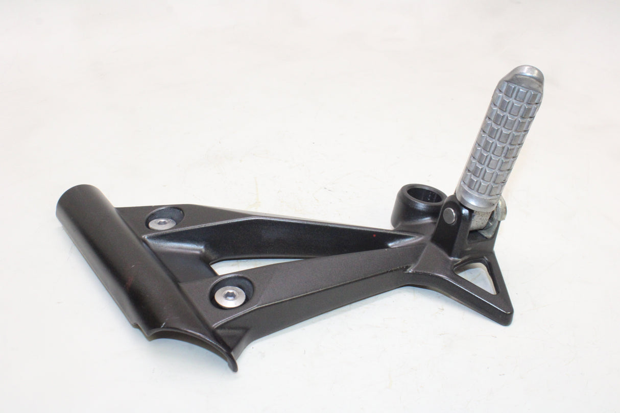 2009 Kawasaki Ninja 250R EX250J OEM RIGHT REAR BACK PASSENGER PEG