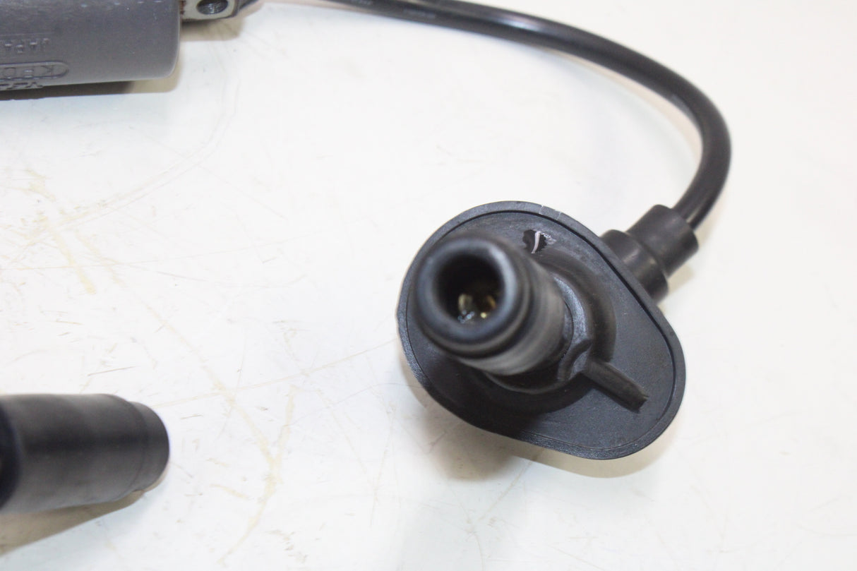 2000 Kawasaki Ninja 250R EX250J OEM IGNITION COILS COIL SPARK PLUG CAPS