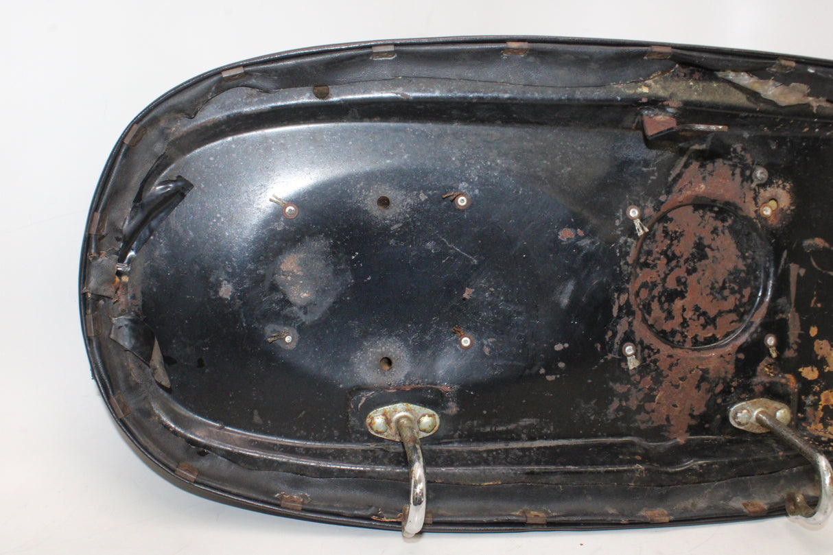 1966 Triumph Trophy 650 TR6R OEM SEAT SADDLE