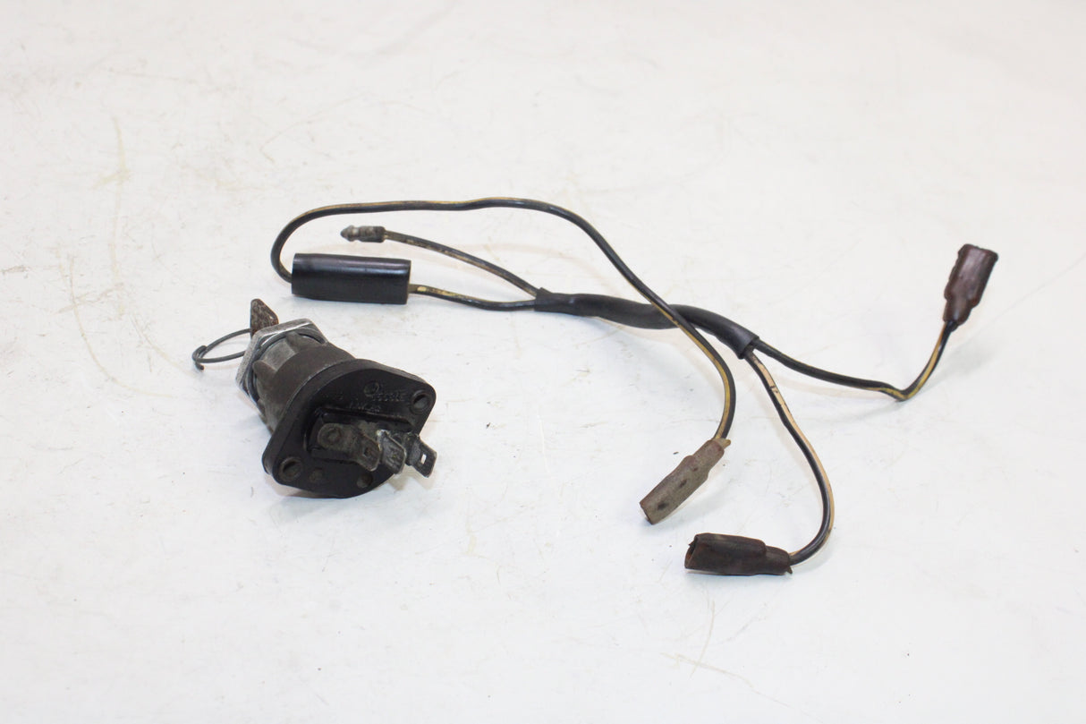 1966 Triumph Trophy 650 TR6R OEM IGNITION LOCK !W KEY!