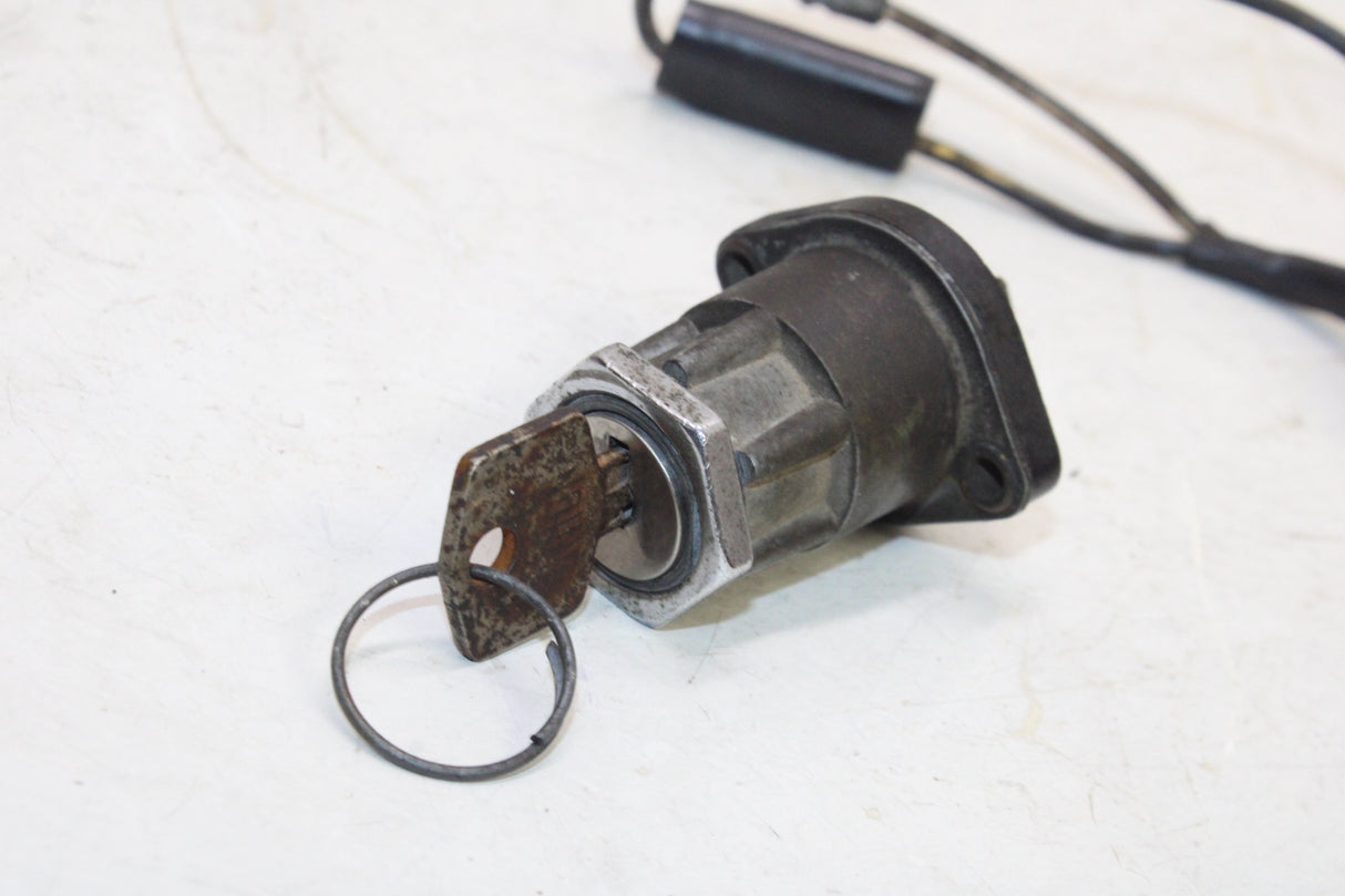 1966 Triumph Trophy 650 TR6R OEM IGNITION LOCK !W KEY!