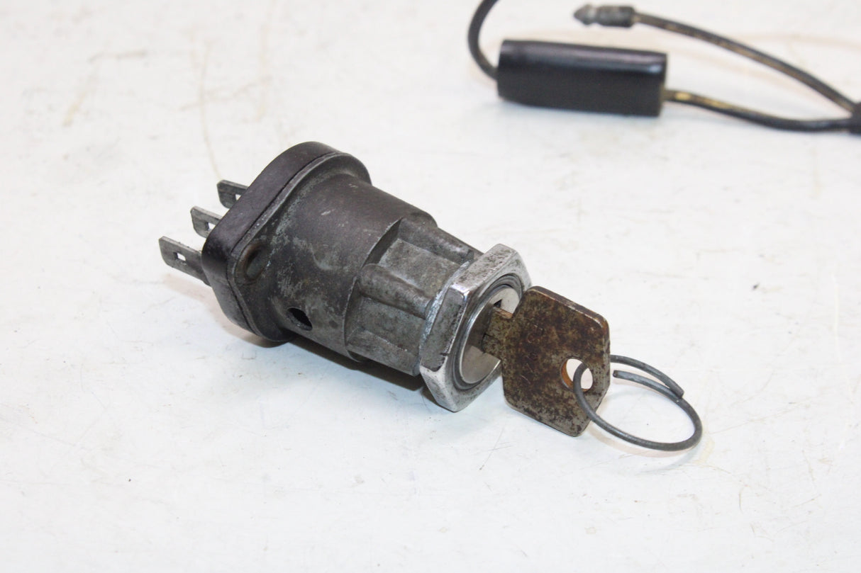 1966 Triumph Trophy 650 TR6R OEM IGNITION LOCK !W KEY!