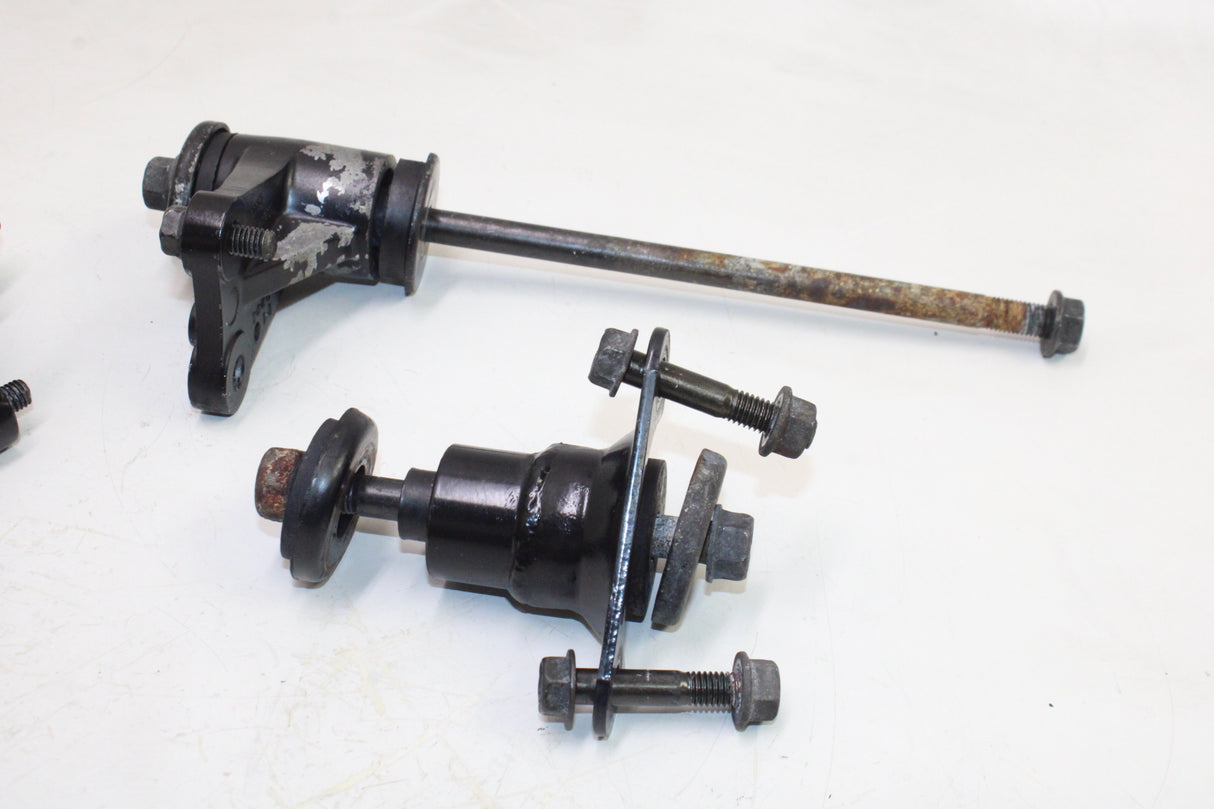 2001 Kawasaki Voyager XII ZG1200 OEM ENGINE MOTOR MOUNT STAY BRACKETS