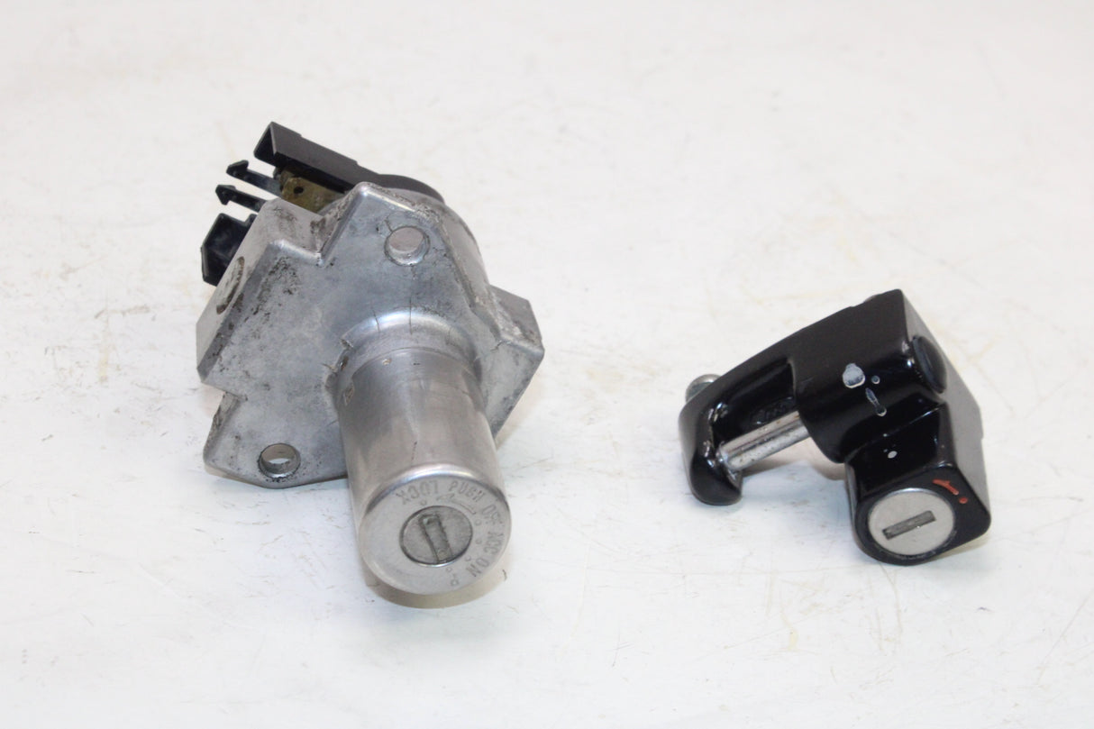 1982 Honda Goldwing 1100 GL1100 OEM IGNITION LOCK !no Key!