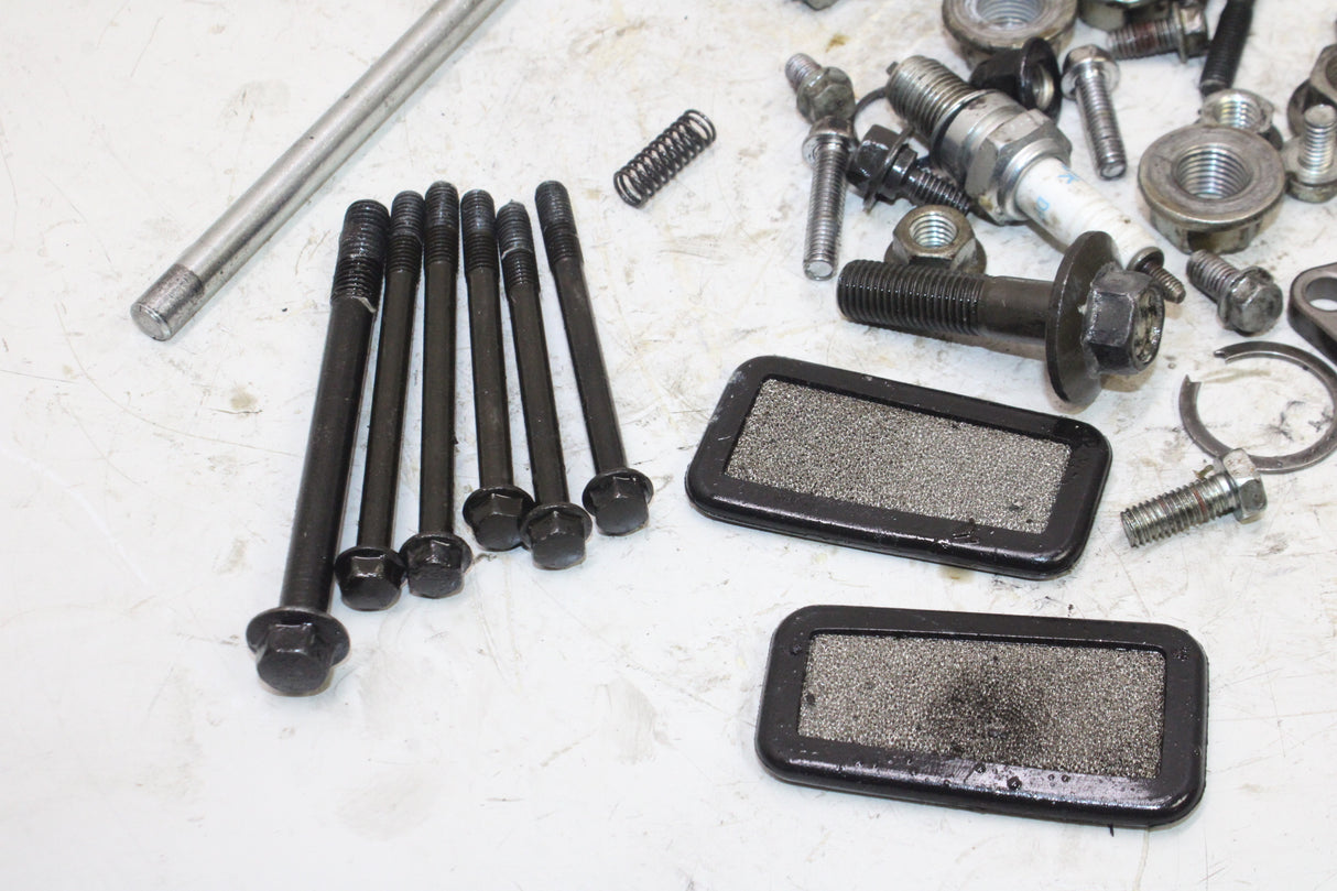 1997 Kawasaki Vulcan 1500 VN1500-D OEM ENGINE MOUNTING BOLTS MOTOR SCREWS