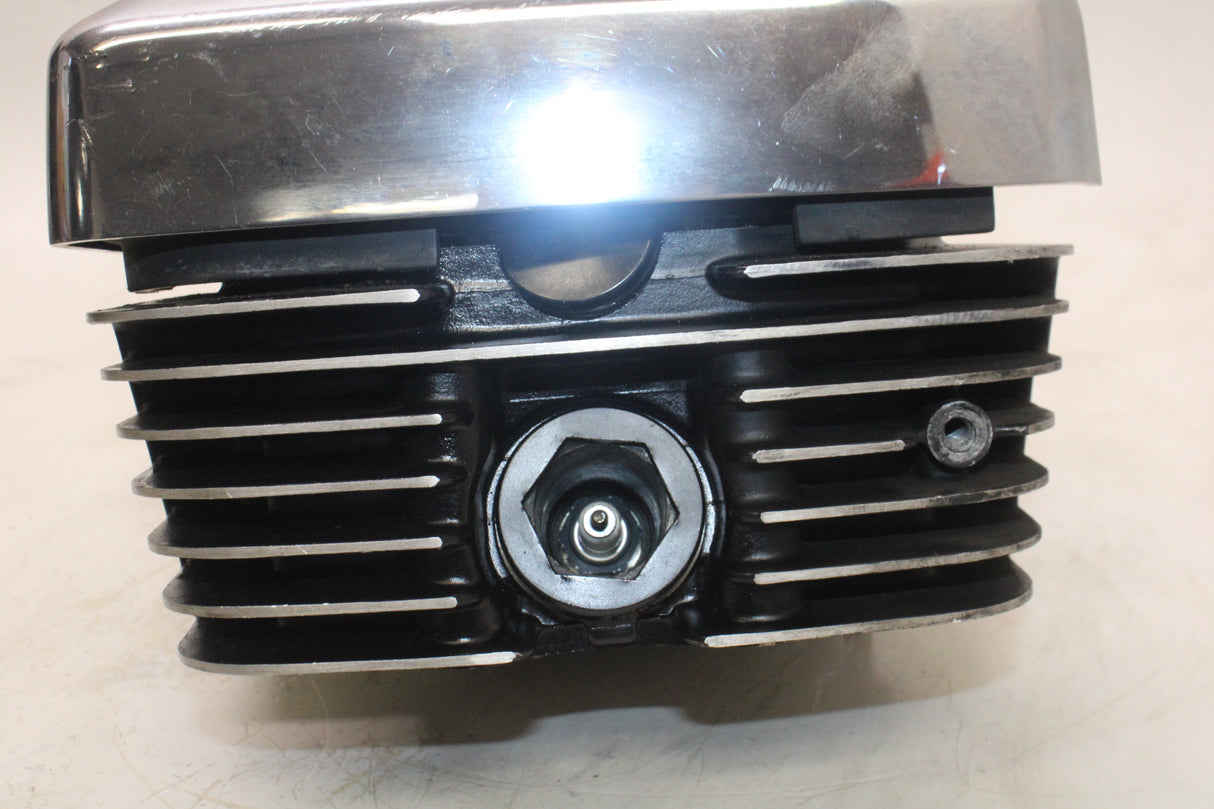 1997 Kawasaki Vulcan 1500 VN1500-D OEM FRONT ENGINE TOP END CYLINDER HEAD