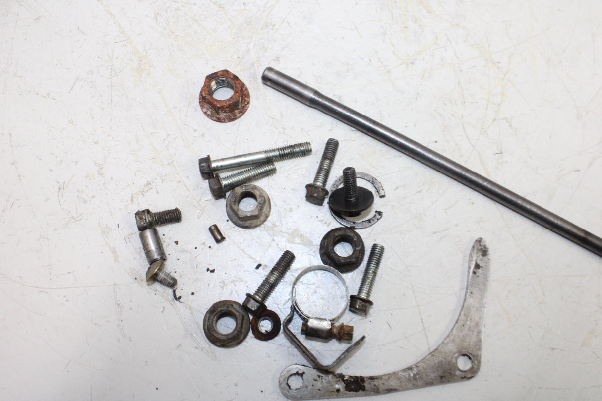 1992 Kawasaki KX250 J OEM ENGINE MOUNTING BOLTS HARDWARE MOTOR SCREWS
