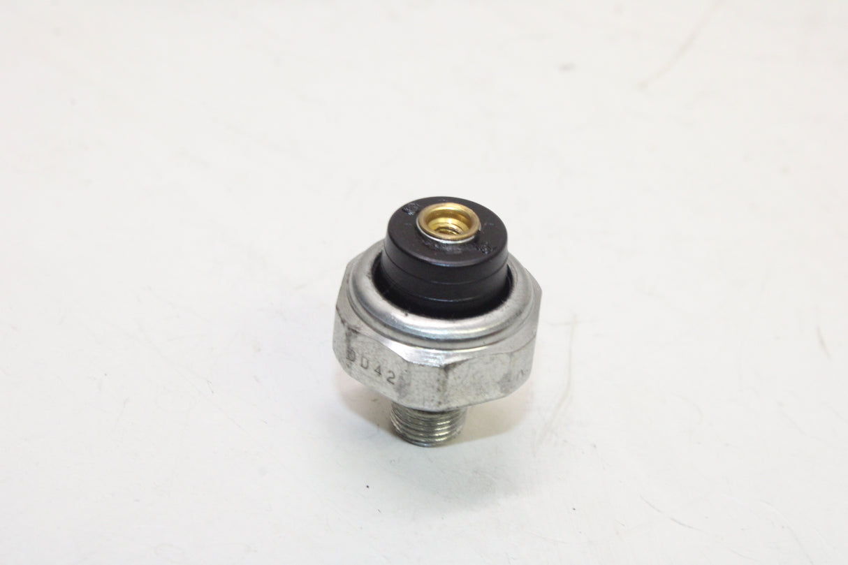 2014 Kawasaki Ninja 650 EX650 OEM OIL PRESSURE SENSOR