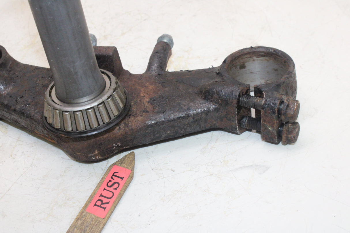 1981 Honda Goldwing 1100 GL1100 OEM FRONT FORKS CLAMP LOWER TRIPLE TREE STEM