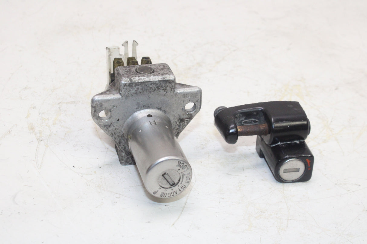 1981 Honda Goldwing 1100 GL1100 OEM IGNITION LOCK !NO KEY!