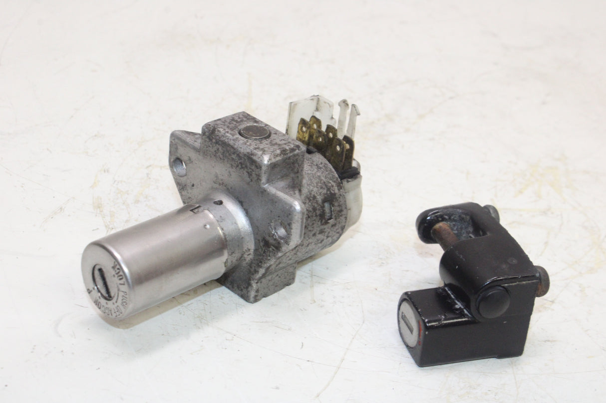 1981 Honda Goldwing 1100 GL1100 OEM IGNITION LOCK !NO KEY!