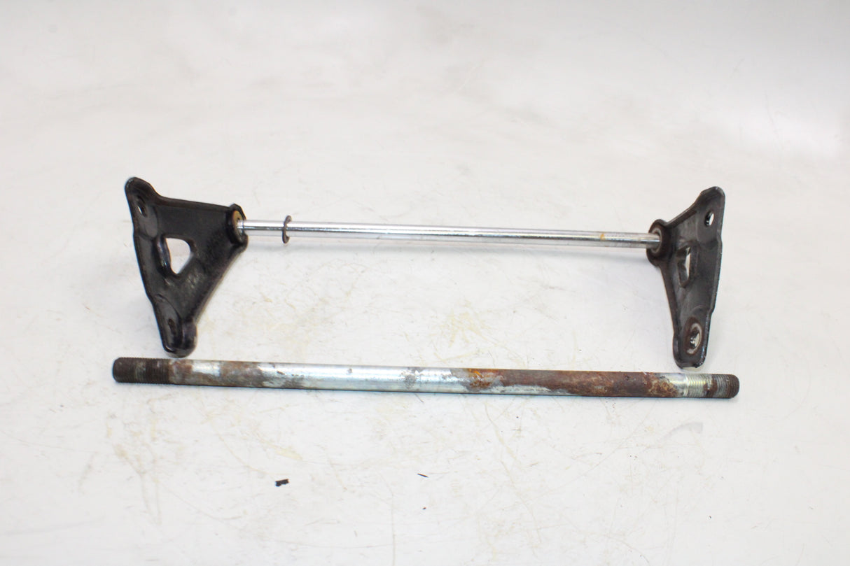1981 Honda Goldwing 1100 GL1100 OEM BRACKET MOUNT BOLT W MOUNTS