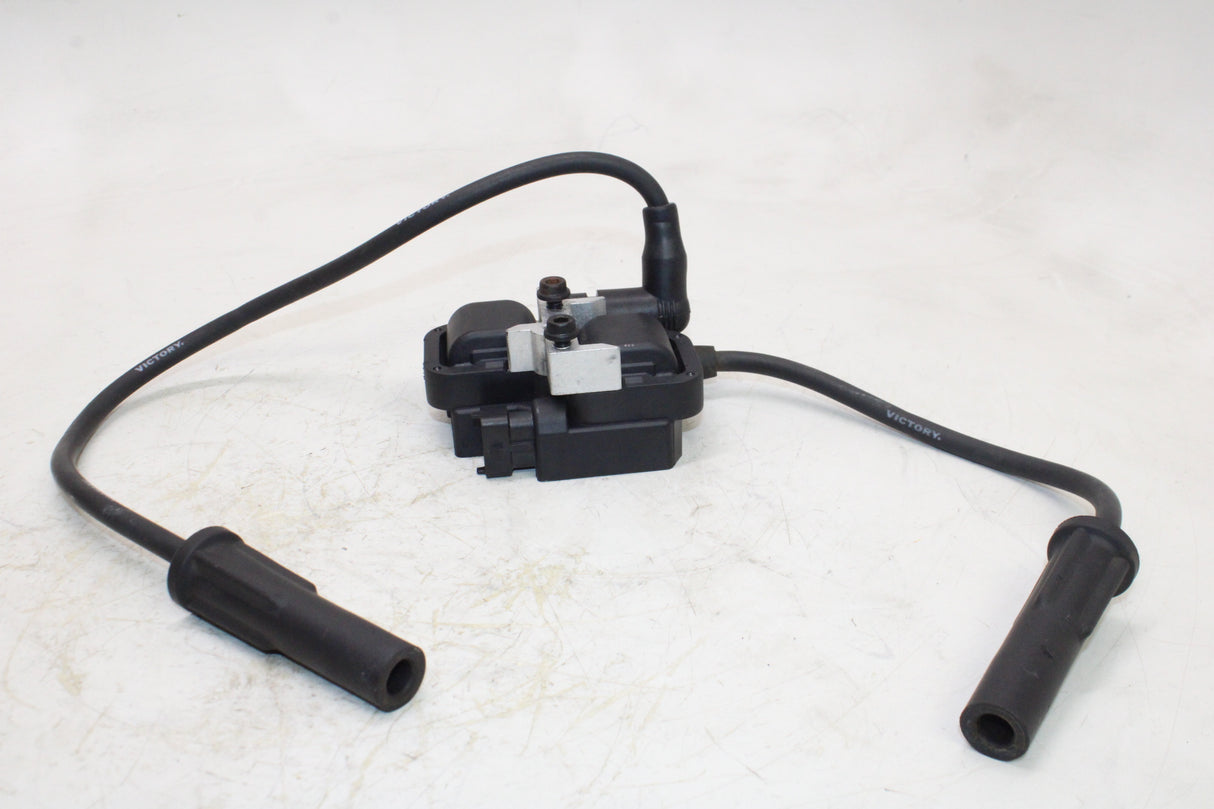 2009 Victory Vegas OEM IGNITION COILS COIL SPARK PLUG CAPS