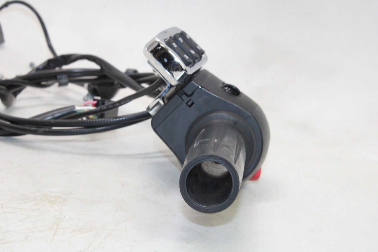 2009 Victory Vegas OEM RIGHT CLIP ON HANDLE KILL OFF START SWITCH