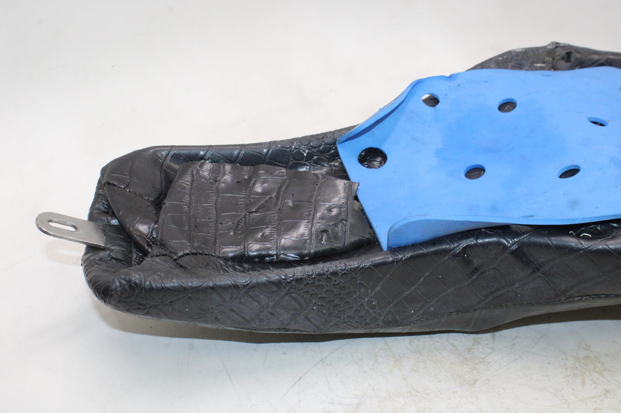 2001 Harley-Davidson Sportster 883 XLH883 OEM SEAT SADDLE