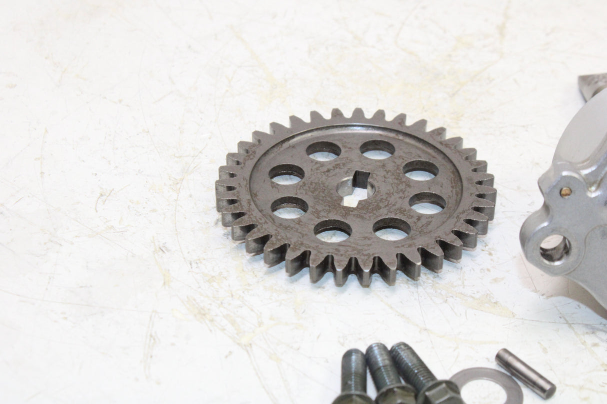 2001 Suzuki GSXR600 OEM ENGINE MOTOR OIL PUMP