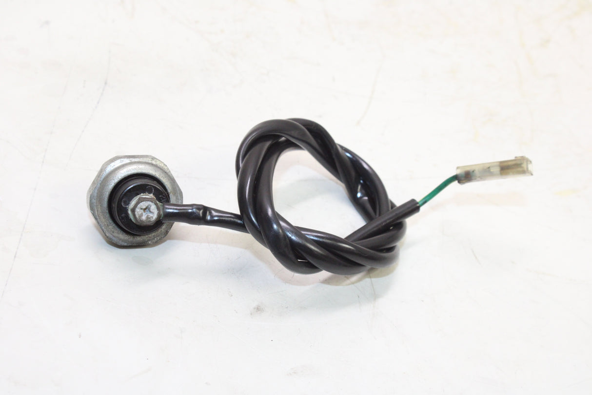 2001 Suzuki GSXR600 OEM OIL PRESSURE SENSOR