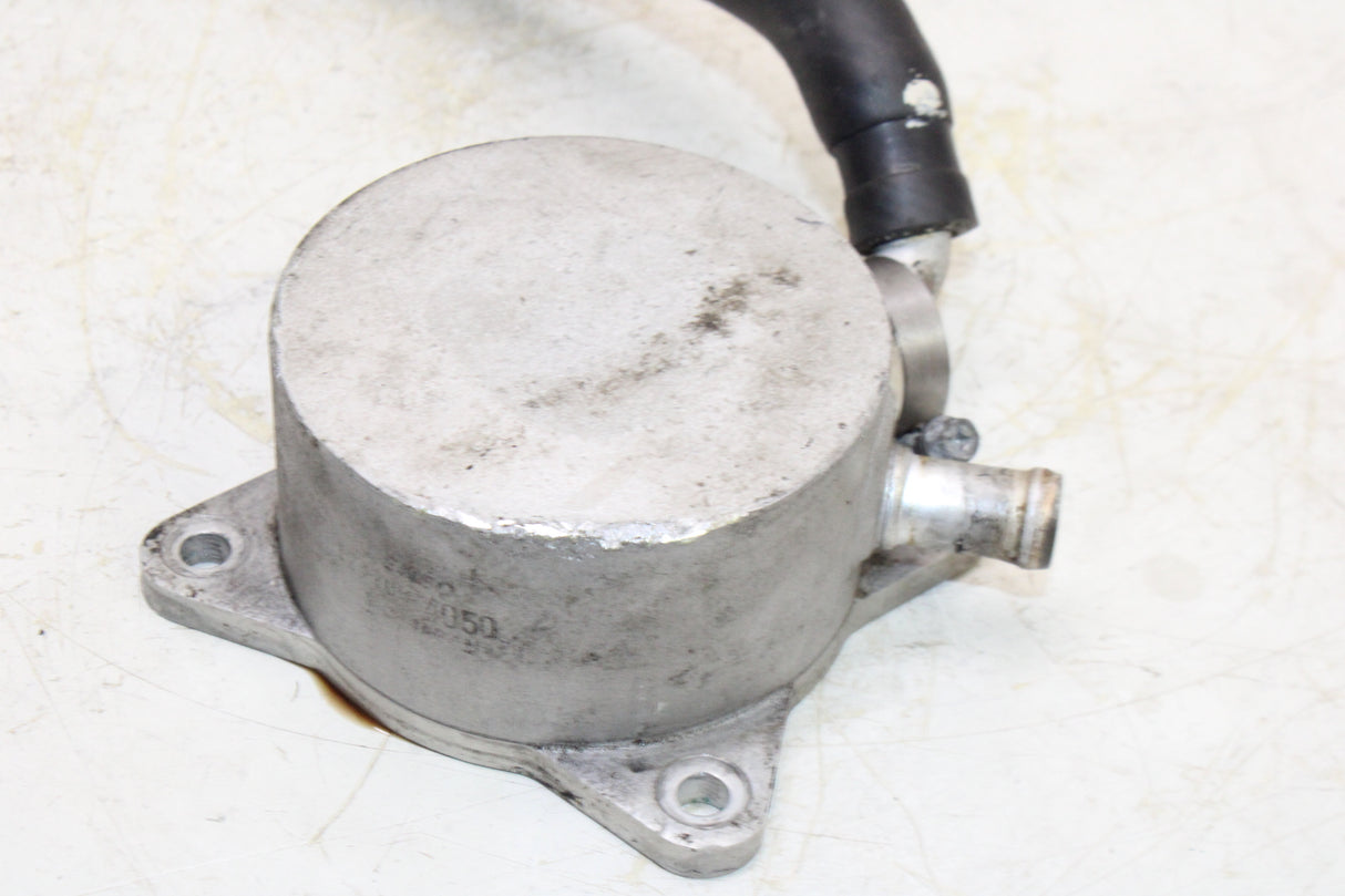 2001 Suzuki GSXR600 OEM ENGINE MOTOR OIL COOLER