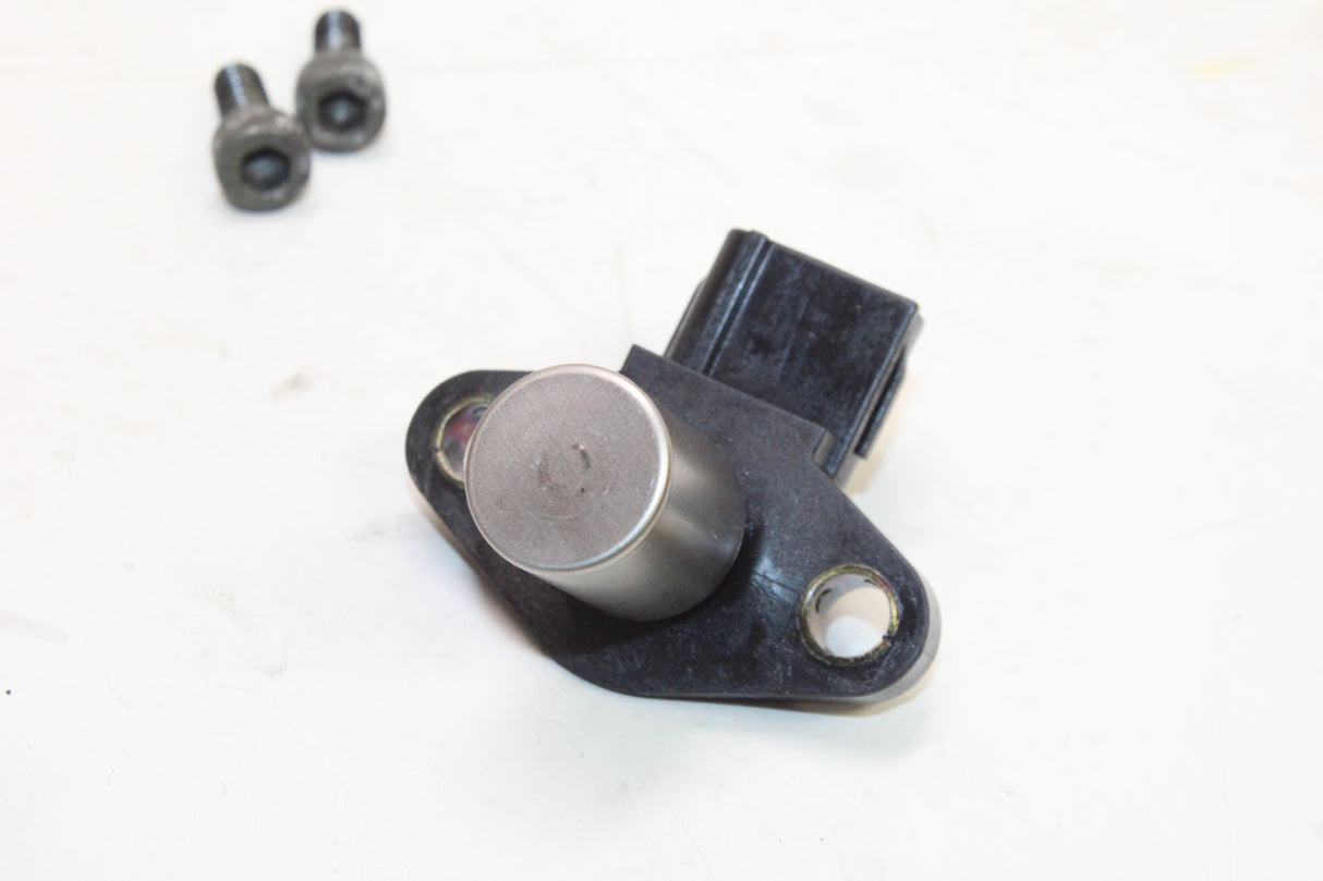 2001 Suzuki GSXR600 OEM CRANKSHAFT POSTION PICK UP SENSOR