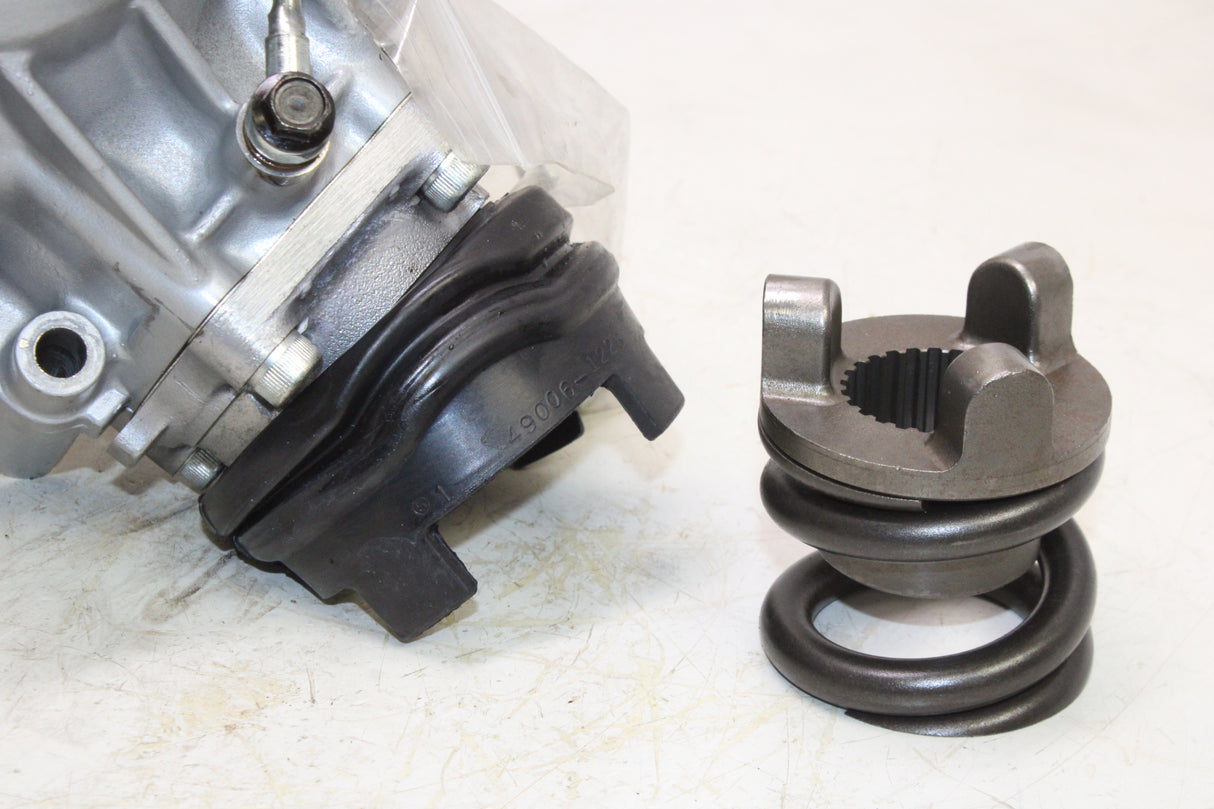 1997 Kawasaki Vulcan 1500 VN1500-A OEM FRONT MIDDLE DRIVE GEAR CASE