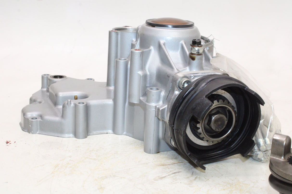 1997 Kawasaki Vulcan 1500 VN1500-A OEM FRONT MIDDLE DRIVE GEAR CASE