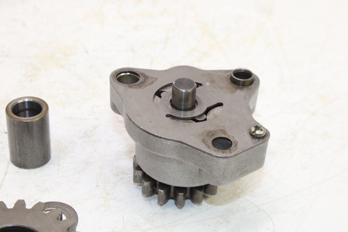 2008 Hyosung GT250 OEM ENGINE MOTOR OIL PUMP