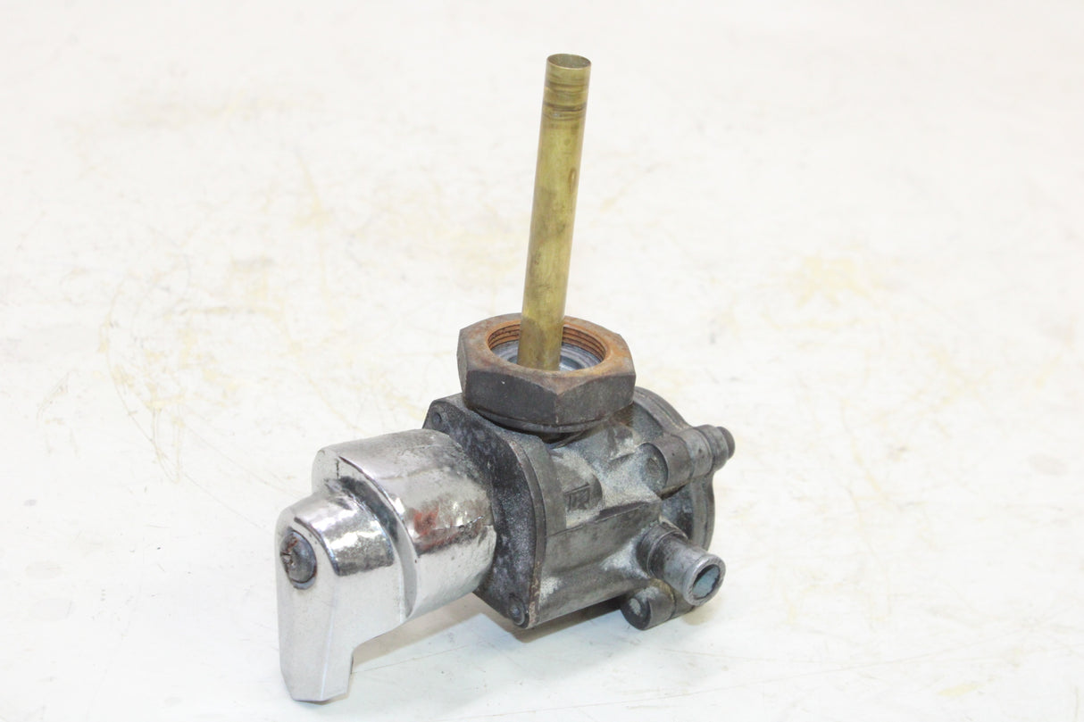 2004 Honda VTX1300C OEM FUEL GAS TANK PETCOCK SHUT ON OFF VALVE