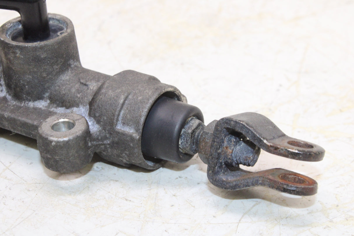 2004 Honda VTX1300C OEM REAR BACK BRAKE MASTER CYLINDER