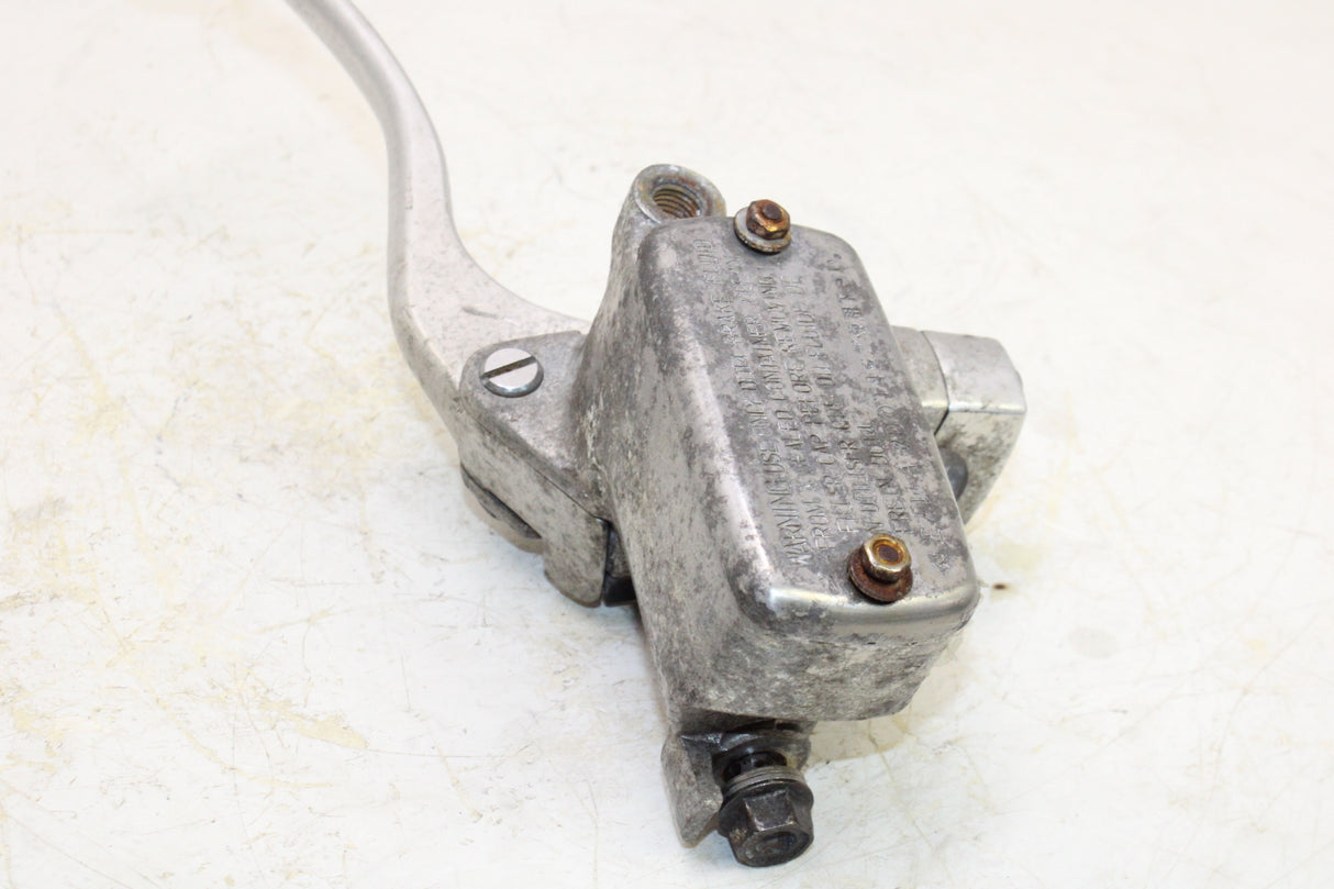 2004 Honda VTX1300C OEM FRONT BRAKE MASTER CYLINDER W/ LEVER