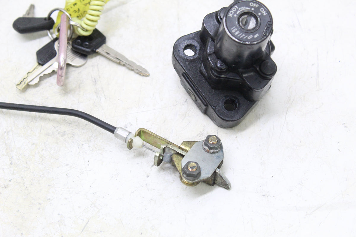 2003 YAMAHA FZ1 FZS1000 FAZER OEM IGNITION SWITCH SEAT LOCK KEY SET