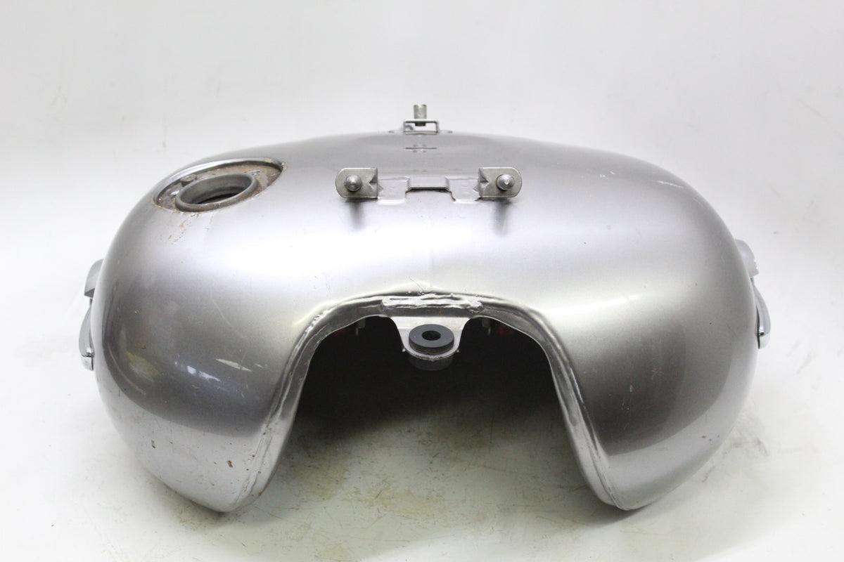 2005 KAWASAKI VULCAN 1500 VN1500 CLASSIC OEM GAS FUEL TANK SILVER