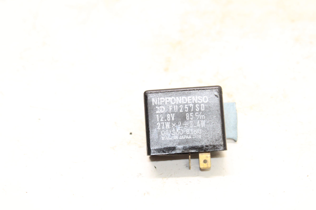 1983 Yamaha XC180 Riva 180 OEM Turn Signal Flasher Relay Nippondenso