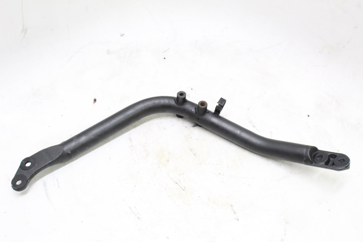 2003 YAMAHA FZ1 FZS1000 FAZER OEM FRONT ENGINE MOUNT BRACKET FRAME SUPPORT