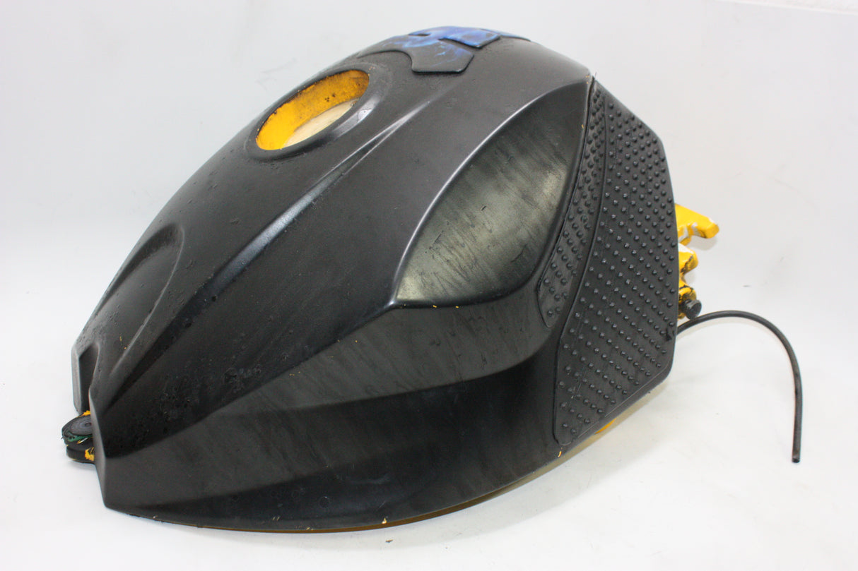 2004 Triumph Daytona 600 OEM GAS TANK FUEL PETROL RESERVOIR
