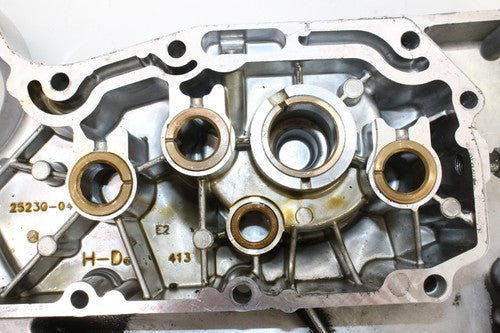 2004 Harley-davidson Sportster 1200 Custom Xl1200c Engine Side Cover 25230-04