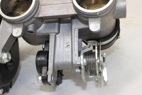 (14-16) 2016 Yamaha Fz09 Main Fuel Injectors OEM