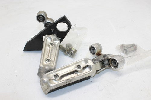 1983 Suzuki Gs750e Front Foot Rests Pegs Steps SET Pair OEM