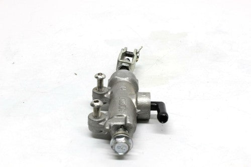 2011-2019 Suzuki Gsxr600 Rear Back Brake Master Cylinder OEM DAMAGED