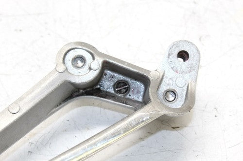 09-14 Yamaha Yzf R1 Rear Back Passenger PEG Set Pair OEM