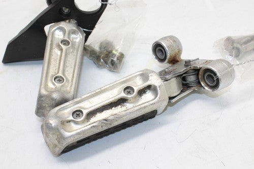 1983 Suzuki Gs750e Front Foot Rests Pegs Steps SET Pair OEM