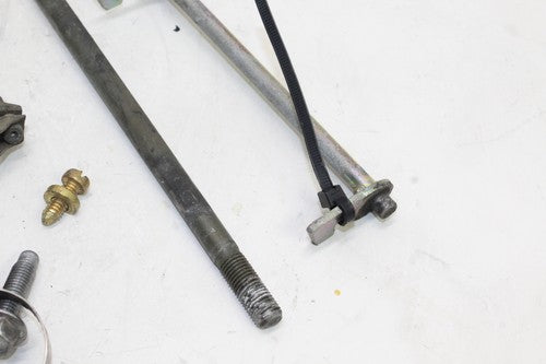 2003-05 Yamaha Yzf R6 Engine Misc. Bolts Hardware Motor Screws OEM
