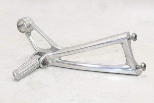 2003-05 Yamaha Yzf R6 Right Rear Back Passenger Peg 5sl-27440-01-00 OEM