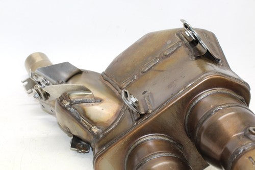 2021 Yamaha Yzf-r1 S Exhaust Mid Chamber Pipe Assembly OEM